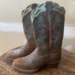 Justin Cowgirl Boot! Excellent condition!